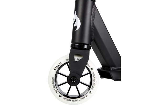 Chilli Stuntscooter Base Black/blue 4 Chilli Stuntscooter Base Black/blue – Bild 2