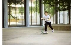 Micro Sprite LED Klappbarer Aluminium Scooter Mit LED-Rollen Wald Grün 13 Micro Sprite LED Klappbarer Aluminium Scooter Mit LED-Rollen Wald Grün -High Peak Verkaufs-Shop 536071 3521666 1