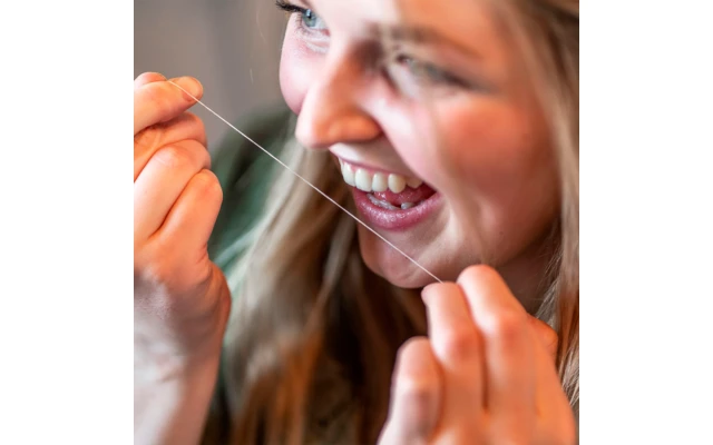 Chinchilla Vegane Zahnseide Zum Nachfüllen Plastikfrei 30 Meter 6 Chinchilla Vegane Zahnseide Zum Nachfüllen Plastikfrei 30 Meter – Bild 4