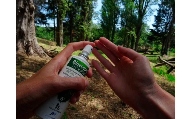 Pharmavoyage Biovectrol Eucalyptus Mückenspray Mit 20 % Eukalyptusöl 80 Ml 3 Pharmavoyage Biovectrol Eucalyptus Mückenspray Mit 20 % Eukalyptusöl 80 Ml